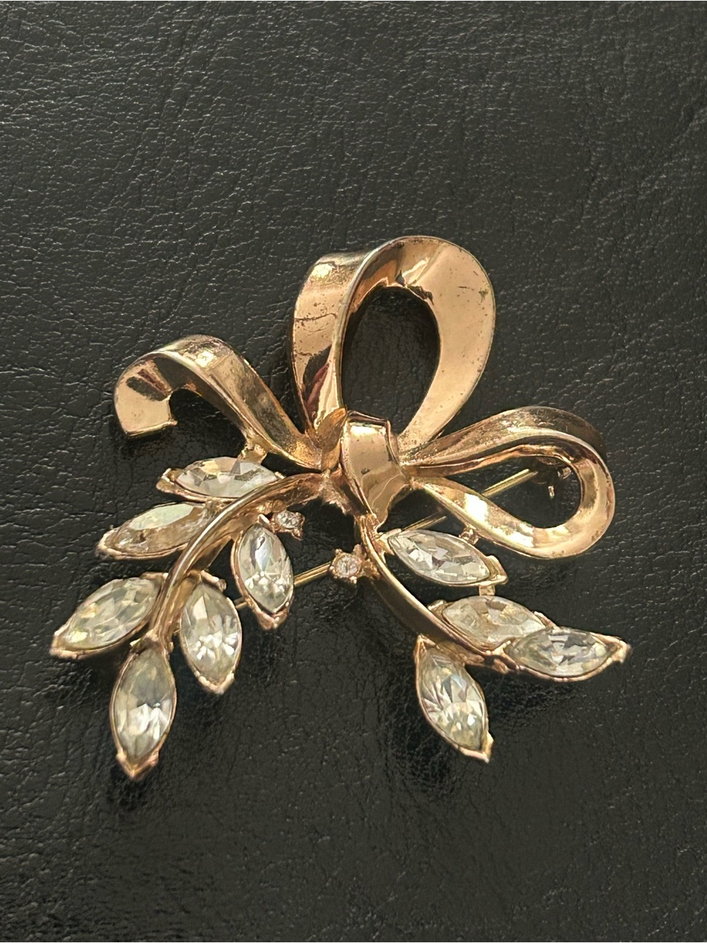 Alfred Philippe for Trifari rhinestone bow brooch signed Trifari Pat Pend.